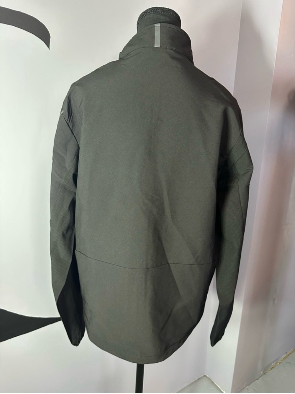 Youth CX2 Black Performance Softshell Jacket | Hockey Warm-Up Zip coat. Ptp 22 - Picture 4 of 7
